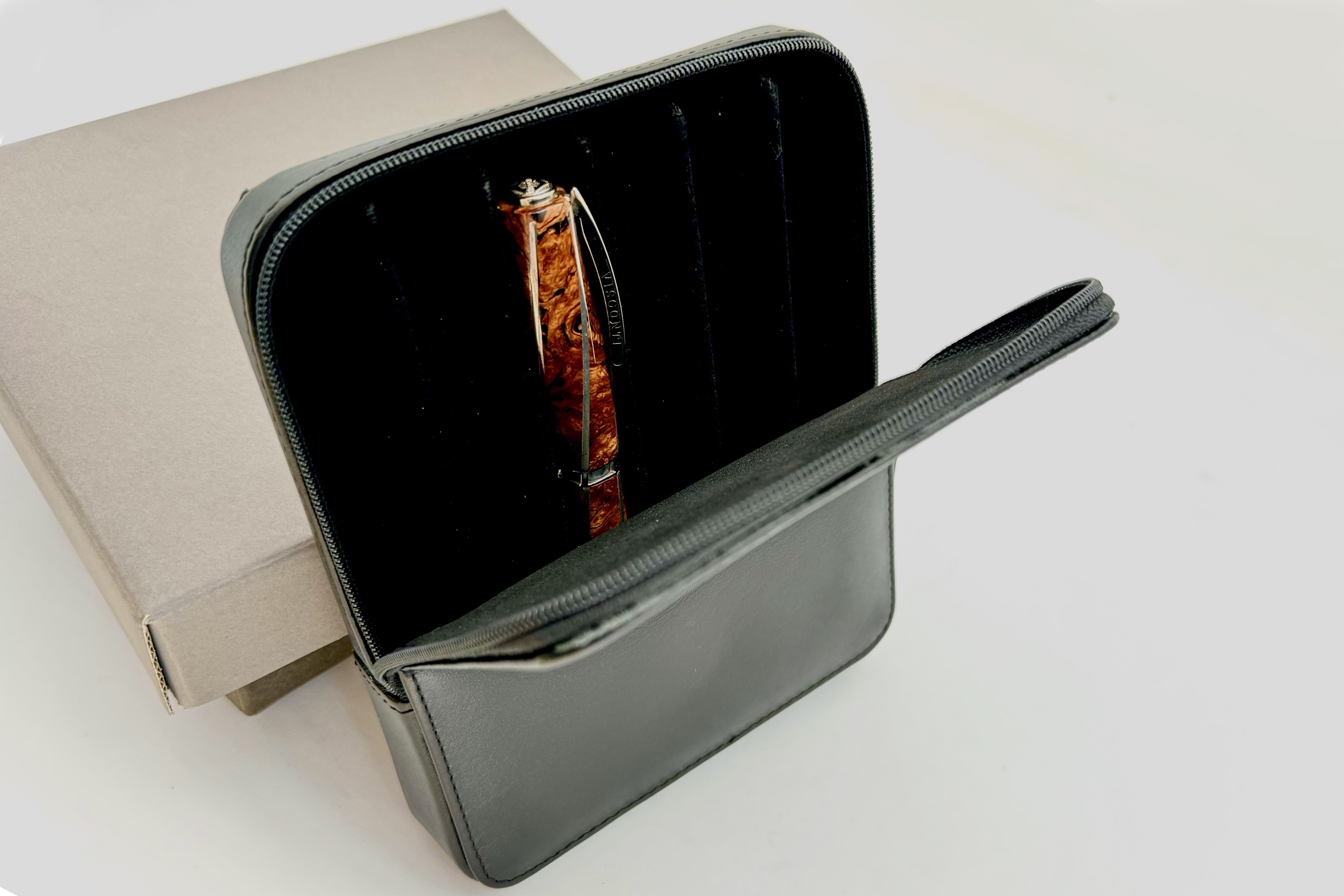 ViscontiBlackLeather6PenHolder_1